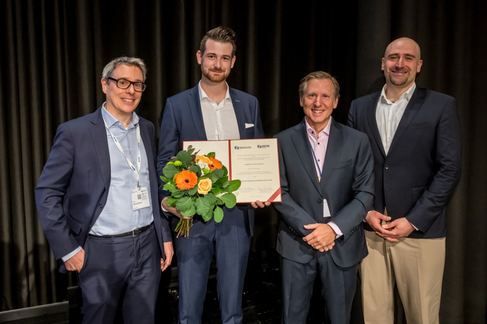 Dr. Philipp Russ (UMR) erhält Zukunftspreis für digitale Medizin